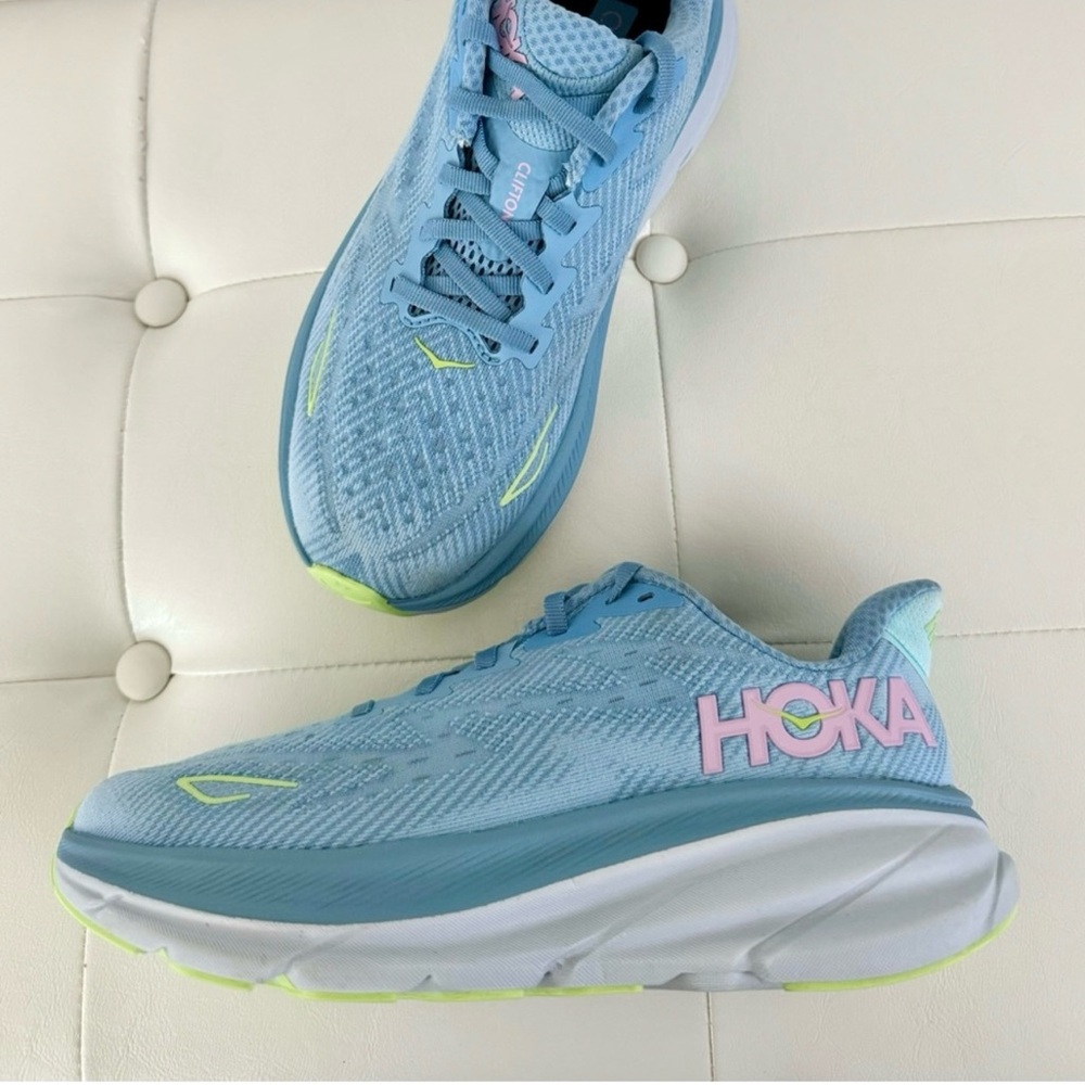 HOKA Clifton 9 running shoes - Picture 2 of 13